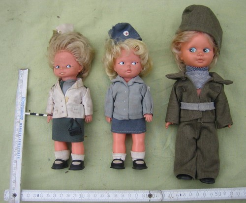 Alte ddr puppen polizei - ddr,