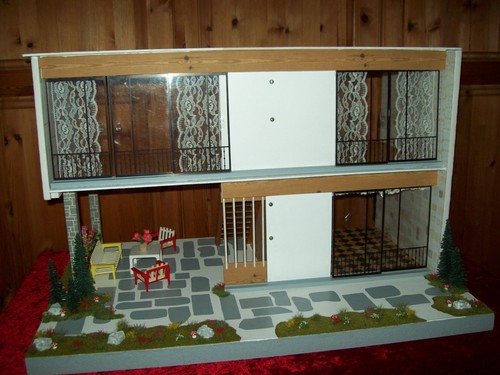 Puppenstube-Puppenhaus-DDR-Hau