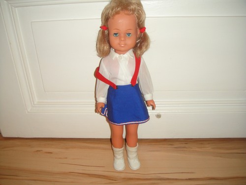 Ddr kult puppe ostalgie - ddr,